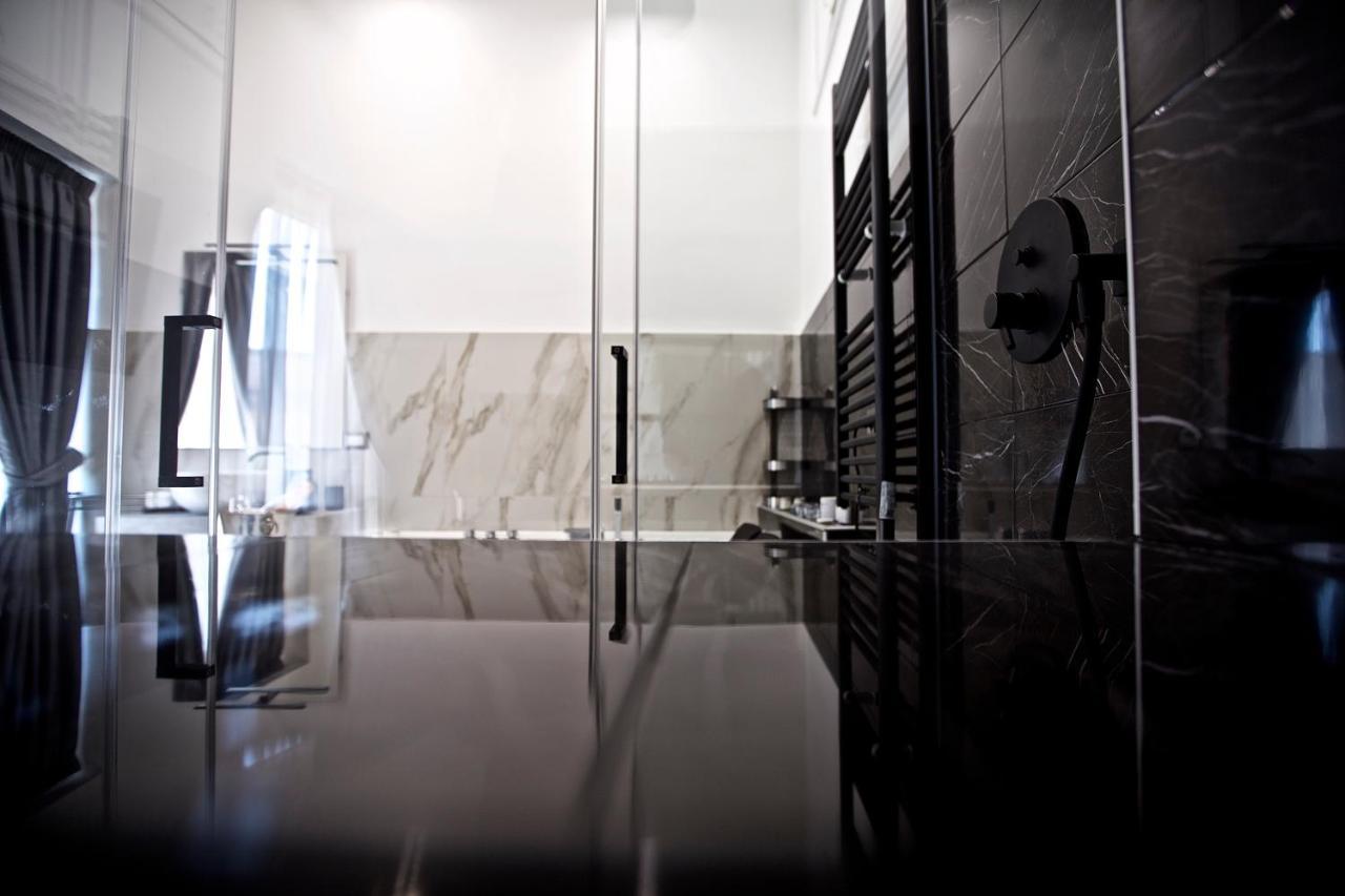 Scugnizzo Apartment Luxury Home Nápoles Exterior foto